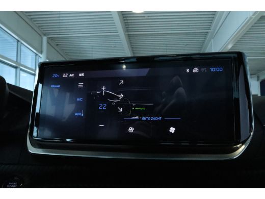 Peugeot 208 Hybrid 110 e-DCS6 GT Panoramadak | Carplay | Cruise Control | Camera | Climate | Keyless ActivLease financial lease