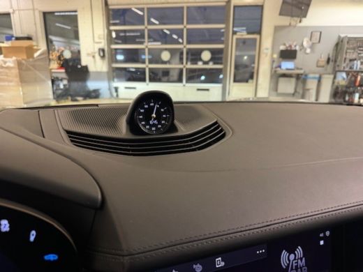 Porsche Taycan 4 105 kWh | Sport Chrono Pakket | Head Up | Panoramadak | Burmester 3D | ActivLease financial lease