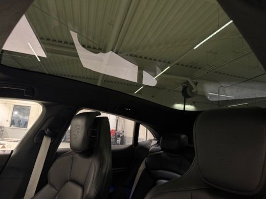 Porsche Taycan 4 105 kWh | Sport Chrono Pakket | Head Up | Panoramadak | Burmester 3D | ActivLease financial lease