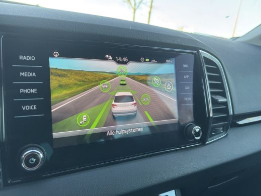 Skoda Karoq 1.5 TSI ACT Business | Stuurverwarming | Apple Carplay | Parkeer Sensoren | Cruise ActivLease financial lease