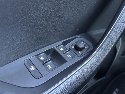 Skoda Karoq 1.5 TSI ACT Business | Stuurverwarming | Apple Carplay | Parkeer Sensoren | Cruise ActivLease financial lease