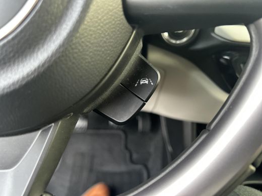 Suzuki Swift 1.2 Select Smart Hybrid ActivLease financial lease