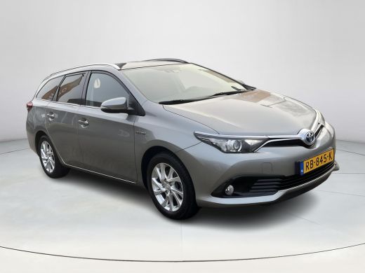 Toyota Auris 1.8 Hybrid Dynamic | Navigatie | Panoramadak | Bluetooth | Parkeercamera | Cruise control | ActivLease financial lease