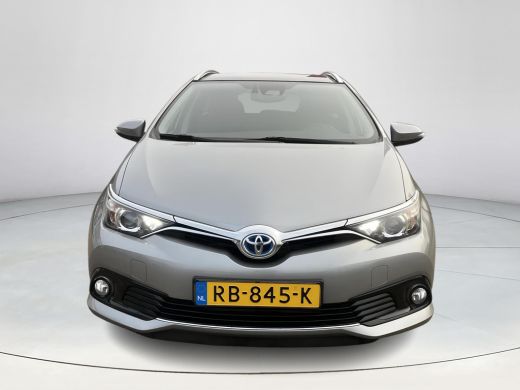 Toyota Auris 1.8 Hybrid Dynamic | Navigatie | Panoramadak | Bluetooth | Parkeercamera | Cruise control | ActivLease financial lease