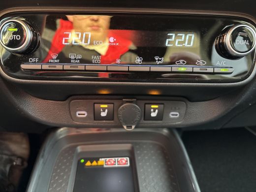 Toyota Aygo Hybrid 115 GR Sport | &euro; 500 extra inruilwaarde | ActivLease financial lease