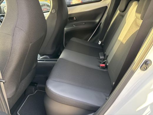 Toyota Aygo Hybrid 115 GR Sport | &euro; 500 extra inruilwaarde | ActivLease financial lease