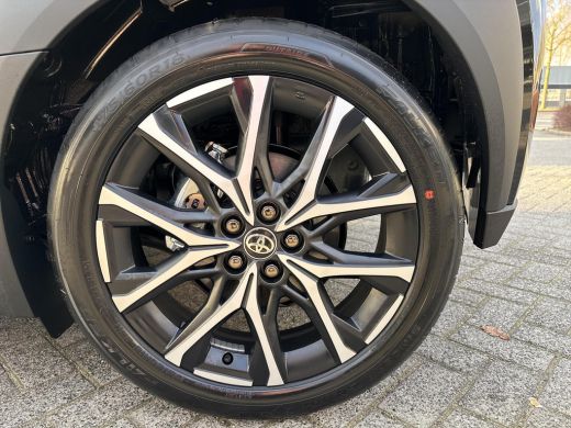 Toyota Aygo Hybrid 115 GR Sport | &euro; 500 extra inruilwaarde | ActivLease financial lease