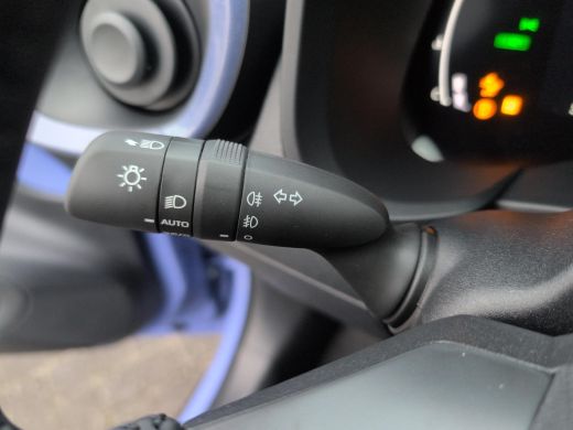 Toyota Aygo Hybrid 115 pulse | Android Auto | Apple Carplay | Lavender met zwart dak | Automaat ActivLease financial lease