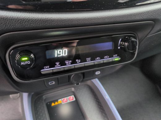 Toyota Aygo Hybrid 115 pulse | Android Auto | Apple Carplay | Lavender met zwart dak | Automaat ActivLease financial lease