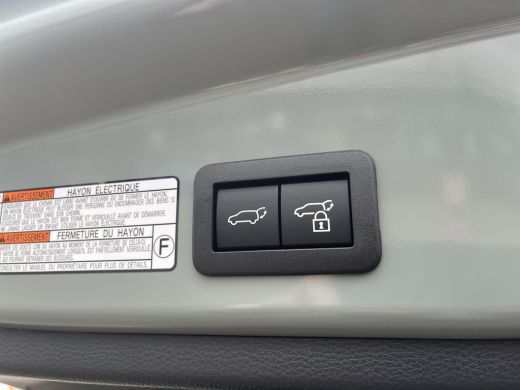 Toyota Corolla Cross Hybrid 140 Dynamic | Panodak | Uit voorraad leverbaar | &euro; 1.500 extra inruilwaarde | ActivLease financial lease