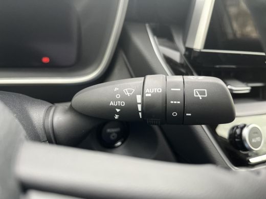 Toyota Corolla Cross Hybrid 140 Dynamic | Panodak | Uit voorraad leverbaar | &euro; 1.500 extra inruilwaarde | ActivLease financial lease