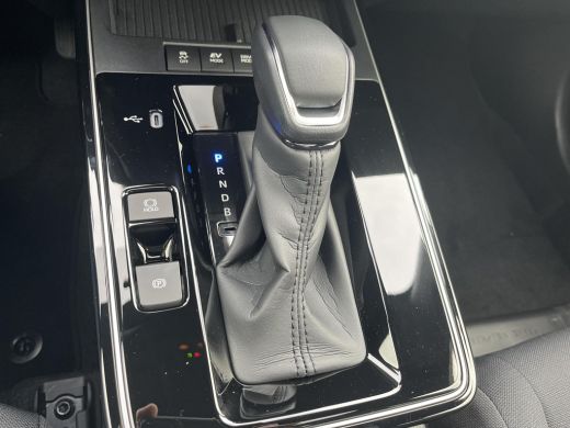 Toyota Corolla Cross Hybrid 140 Dynamic | Panodak | Uit voorraad leverbaar | &euro; 1.500 extra inruilwaarde | ActivLease financial lease