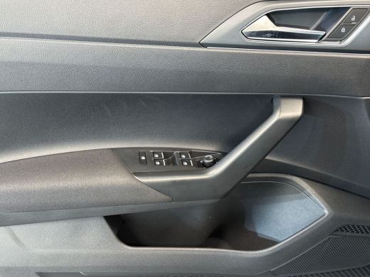 Volkswagen Polo 1.0 95pk TSI R-Line Edition Achteruitrijcamera | Stoelverwarming | R-Line ActivLease financial lease
