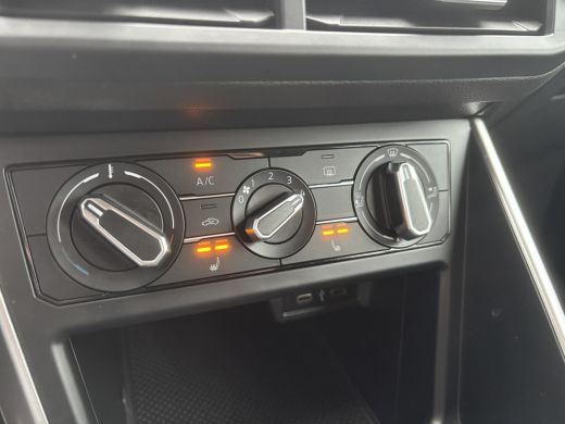 Volkswagen Polo 1.0 TSI Life | Virtual Cockpit | Apple Carplay | Stoel verwarming | Airco | LED ActivLease financial lease