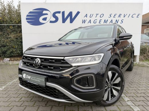 Volkswagen T-Roc 1.5 TSI Move | CarPlay | Camera | Cruise | LED | DAB+ | 17 inch ActivLease financial lease
