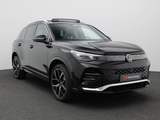 Volkswagen Tiguan 1.5 eHybrid R-Line Edition Pano-Schuifdak, Leder, Memorystoel, 20" LM Velgen, Trekhaak, Matrix LE... ActivLease financial lease