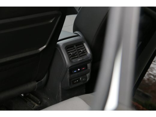 Volkswagen Tiguan 1.5 TSI ACT Highline Business R | Panoramadak | CarPlay | Stoelverwarming | Adaptive Cruise | Cam... ActivLease financial lease