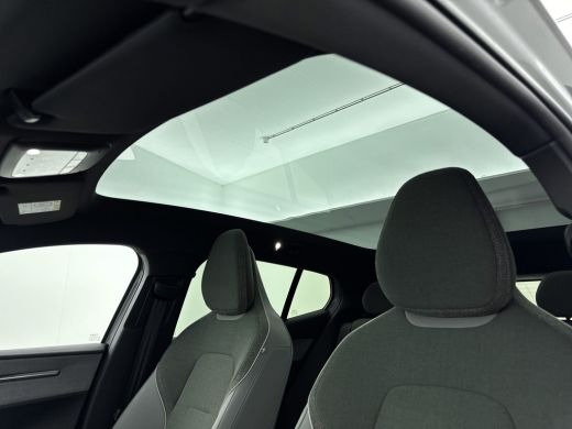 Volvo  EX30 Twin Motor Performance Ultra 69 kWh | Warmtepomp | Stoel + Stuur verwarming | Extra getint Glas |... ActivLease financial lease