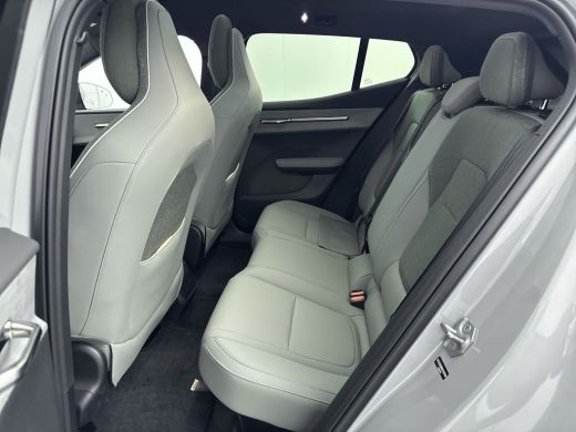 Volvo  EX30 Twin Motor Performance Ultra 69 kWh | Warmtepomp | Stoel + Stuur verwarming | Extra getint Glas |... ActivLease financial lease