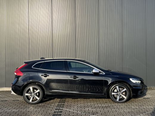 Volvo  V40 T3 Polar+ Sport | Panoramadak | Trekhaak | Stoelverwarming | Cruise control | Camera | Harman Kar... ActivLease financial lease