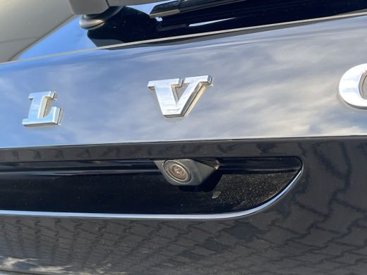 Volvo  V40 T3 Polar+ Sport | Panoramadak | Trekhaak | Stoelverwarming | Cruise control | Camera | Harman Kar... ActivLease financial lease