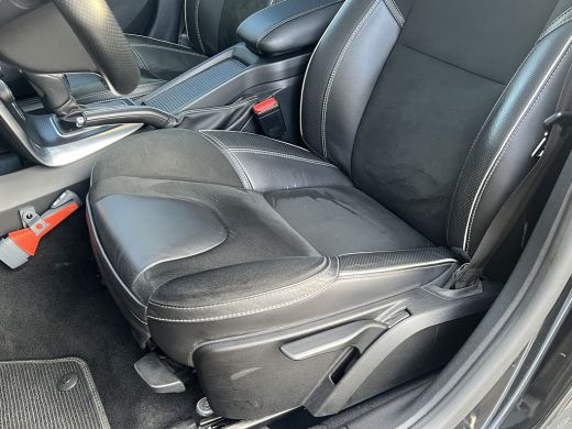 Volvo  V40 T3 Polar+ Sport | Panoramadak | Trekhaak | Stoelverwarming | Cruise control | Camera | Harman Kar... ActivLease financial lease