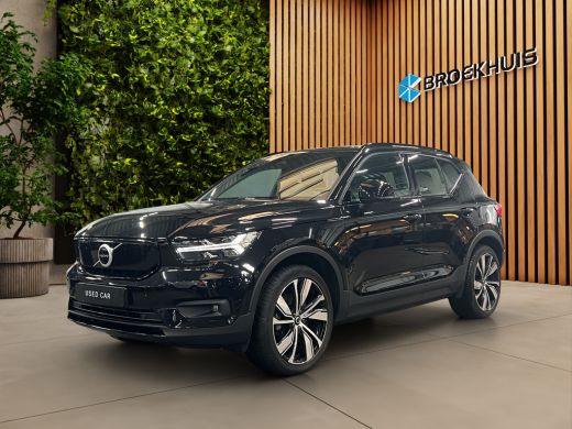 Volvo  XC40 Recharge P8 AWD R-Design | Trekhaak | Camera | Panoramadak | Stuur/stoelverwarming | Pilot Assist