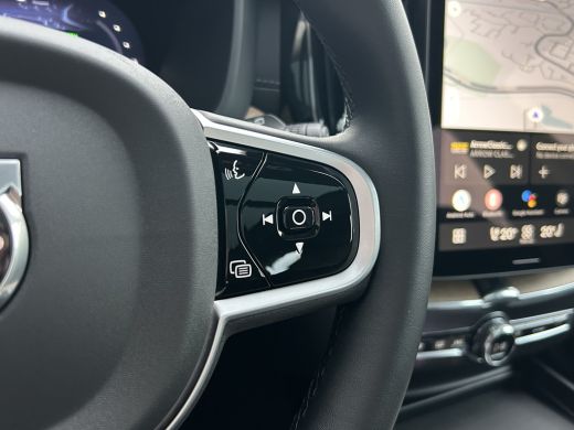 Volvo  XC60 2.0 T6 Plug-in hybrid AWD Ultra Dark | MY26 | HU-Display | Panoramadak | Trekhaak | 360 Camera | ActivLease financial lease