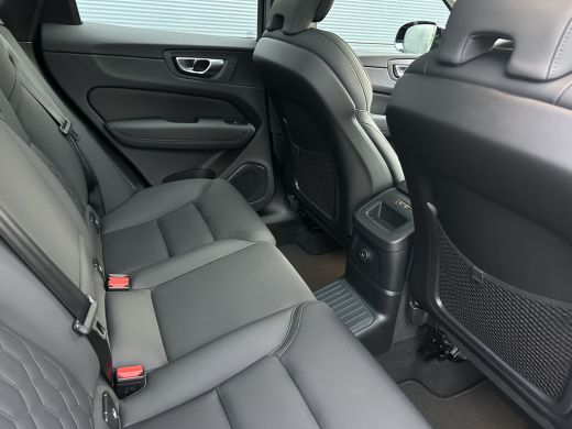 Volvo  XC60 2.0 T6 Plug-in hybrid AWD Ultra Dark | MY26 | HU-Display | Panoramadak | Trekhaak | 360 Camera | ActivLease financial lease