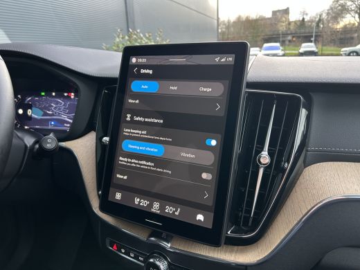 Volvo  XC60 2.0 T6 Plug-in hybrid AWD Ultra Dark | MY26 | HU-Display | Panoramadak | Trekhaak | 360 Camera | ActivLease financial lease