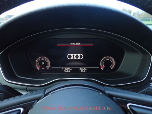 Audi A4 Limousine 35 TFSI Launch edition Business NAVI / CRUISE / SPORT ONDERSTEL + STOELEN ActivLease financial lease