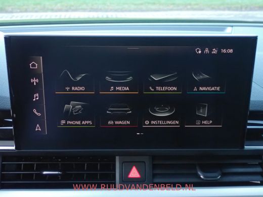 Audi A4 Limousine 35 TFSI Launch edition Business NAVI / CRUISE / SPORT ONDERSTEL + STOELEN ActivLease financial lease