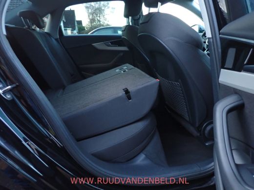 Audi A4 Limousine 35 TFSI Launch edition Business NAVI / CRUISE / SPORT ONDERSTEL + STOELEN ActivLease financial lease