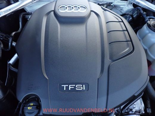 Audi A4 Limousine 35 TFSI Launch edition Business NAVI / CRUISE / SPORT ONDERSTEL + STOELEN ActivLease financial lease