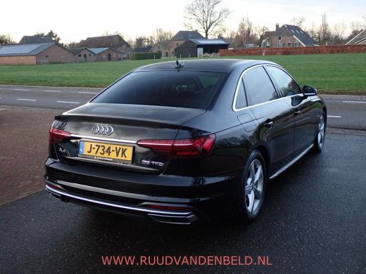 Audi A4 Limousine 35 TFSI Launch edition Business NAVI / CRUISE / SPORT ONDERSTEL + STOELEN ActivLease financial lease