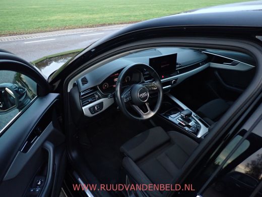 Audi A4 Limousine 35 TFSI Launch edition Business NAVI / CRUISE / SPORT ONDERSTEL + STOELEN ActivLease financial lease