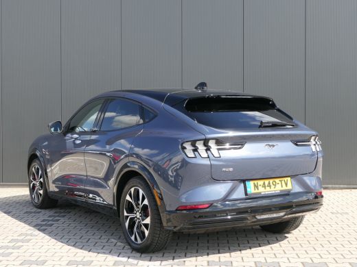 Ford Mustang Mach-E Mach-E AWD 75 kWh | Panoramadak | 360 Camera | Adaptive Cruise | BLIS | Elektrische Achterklep | ... ActivLease financial lease
