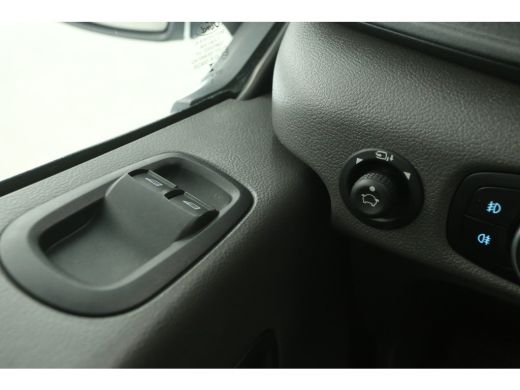 Ford Transit 2.0 TDCI L2H2 | Euro6 | Automaat | Airco | Cruise | Camera | 3-Zits | Trekh. | Stoelverw. | Carplay ActivLease financial lease
