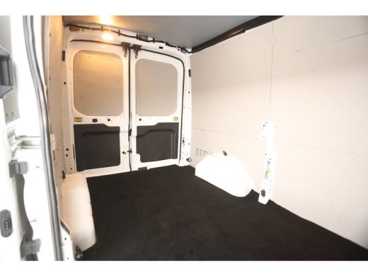 Ford Transit 2.0 TDCI L2H2 | Euro6 | Automaat | Airco | Cruise | Camera | 3-Zits | Trekh. | Stoelverw. | Carplay ActivLease financial lease