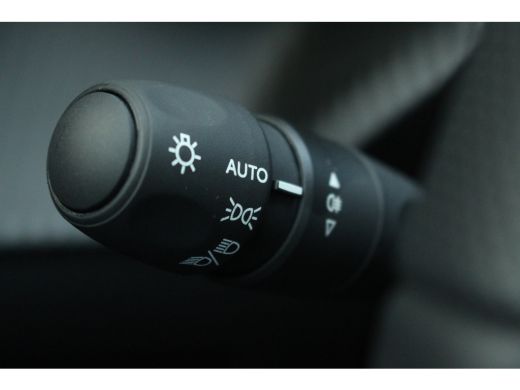 Peugeot 2008 1.2 Hybrid 145 GT Automaat ActivLease financial lease