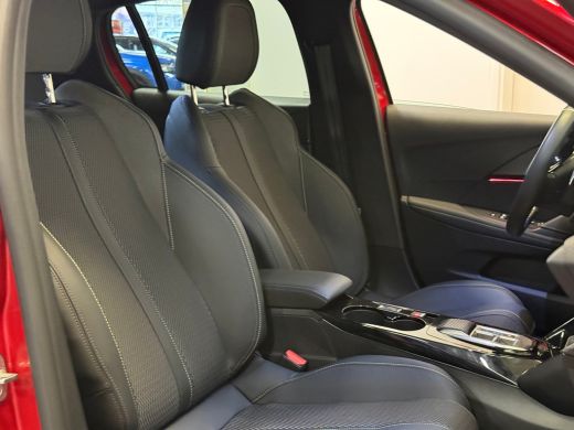 Peugeot 208 Hybrid 100 e-DCS6 GT | Achteruitrijcamera | Cruise control | DAB | Full-LED koplampen | Keyless e... ActivLease financial lease