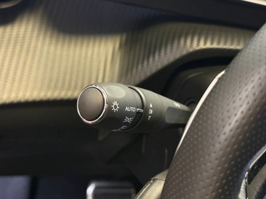 Peugeot 208 Hybrid 100 e-DCS6 GT | Achteruitrijcamera | Cruise control | DAB | Full-LED koplampen | Keyless e... ActivLease financial lease