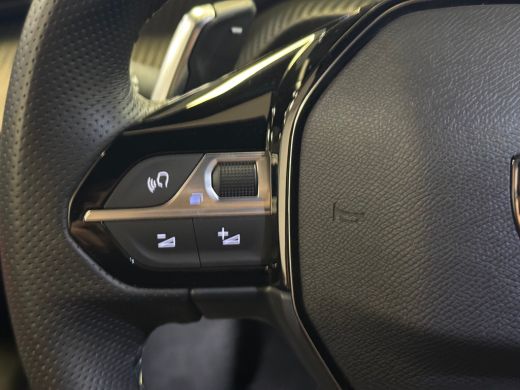Peugeot 208 Hybrid 100 e-DCS6 GT | Achteruitrijcamera | Cruise control | DAB | Full-LED koplampen | Keyless e... ActivLease financial lease
