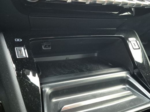 Peugeot 208 Hybrid 100 e-DCS6 GT Camera | Keyless | Full LED | Parkeersensoren | Half leder | ActivLease financial lease