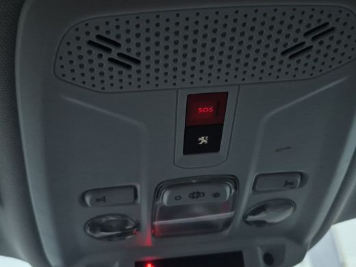 Peugeot e-2008 EV Allure Pack 50 kWh SOH 92% | Camera | LED | Full map navigatie | Carplay/android auto | Climat... ActivLease financial lease