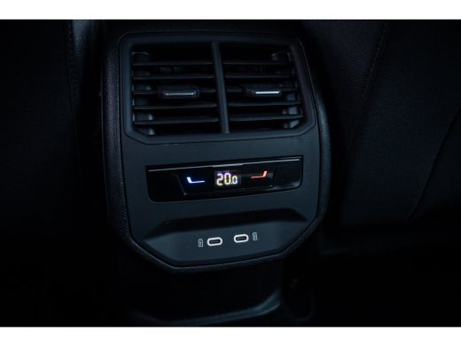 Seat Leon Sportstourer 1.0 eTSI Style Business Intense | Achteruitrijcamera | Apple Carplay/Android Auto|te... ActivLease financial lease