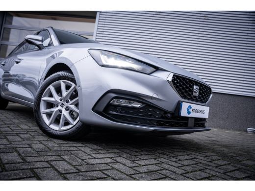 Seat Leon Sportstourer 1.0 eTSI Style Business Intense | Achteruitrijcamera | Apple Carplay/Android Auto|te... ActivLease financial lease