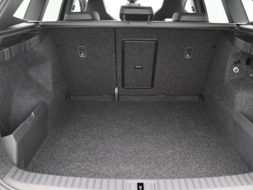 Skoda Enyaq iV 85 Sportline 286PK Aut. Pano-Schuifkanteldak, Warmtepomp, Achteruitrijcamera, Navigatie, Keyless,... ActivLease financial lease