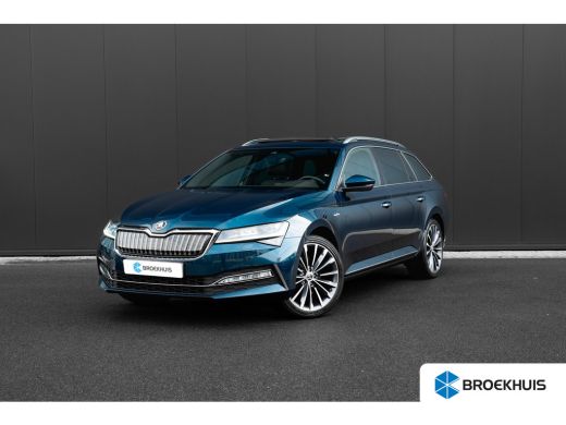 Skoda Superb Combi 1.4 TSI 218pk PHEV Laurin & Klement | Panoramadak | Trekhaak | Leder | Keyless | Stoelen El...