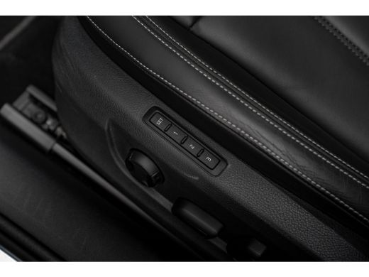 Skoda Superb Combi 1.4 TSI 218pk PHEV Laurin & Klement | Panoramadak | Trekhaak | Leder | Keyless | Stoelen El... ActivLease financial lease